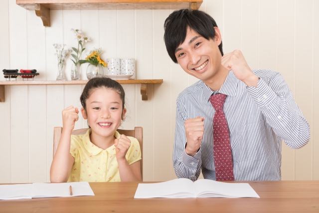 勉強のモチベーションが高い女の子と家庭教師