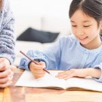 子どもに勉強を教える時にイライラしてしまう…原因と対処法は？